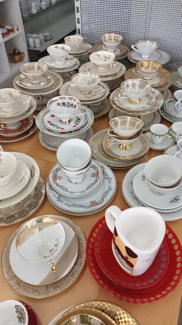 Kaffeegeschirr und -gedecke – Bild 6